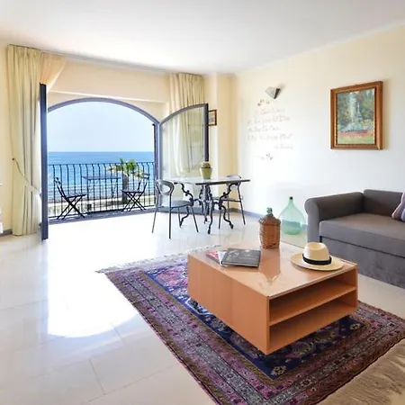 Mar Dei Poeti - Luxury Bed & Breakfast 3*