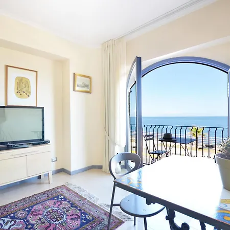 Mar Dei Poeti - Luxury 3*