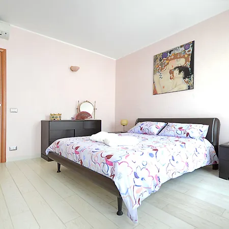 Frühstückspension Mar Dei Poeti - Luxury 4*