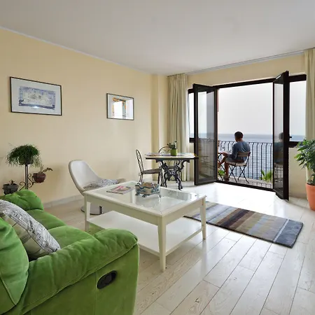 Mar Dei Poeti - Luxury 4*