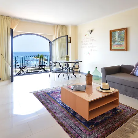 Frühstückspension Mar Dei Poeti - Luxury 4*