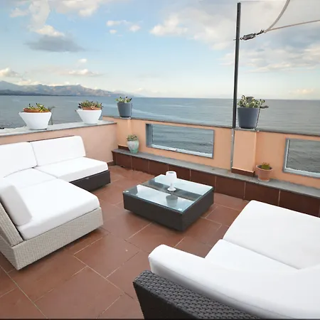 Mar Dei Poeti - Luxury Frühstückspension 4*