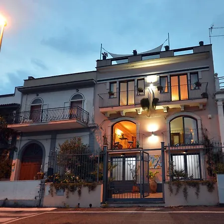 Mar Dei Poeti - Luxury 4* Riposto
