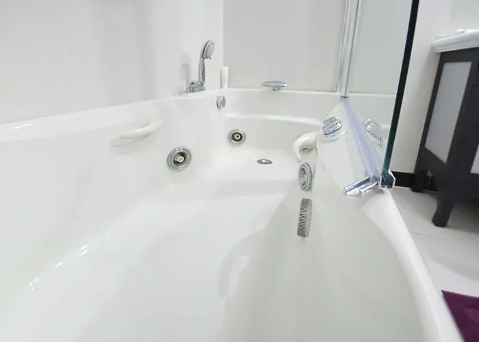 فندق مبيت وإفطار Mar Dei Poeti - Luxury 4*